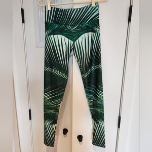Goldsheep Green and White Leggings
